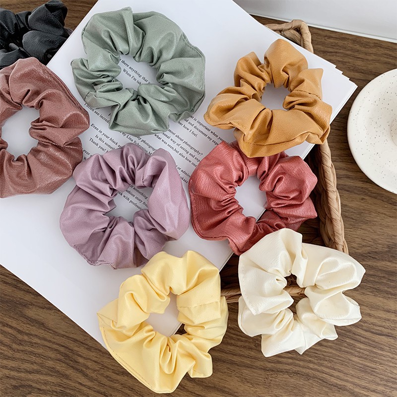 Dây buộc tóc Scrunchies nhung bồng HARI0820