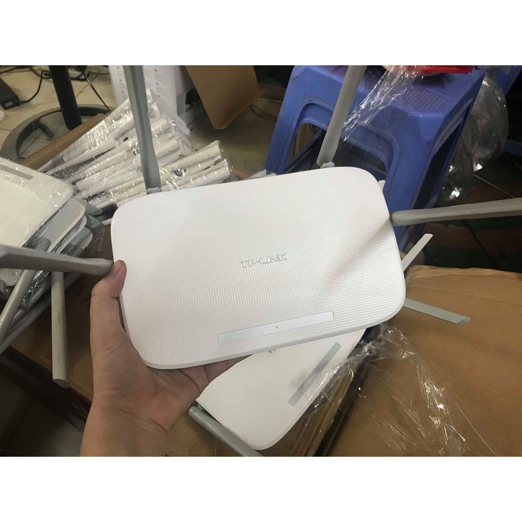 Cục Phát wifi TPLINK 4 râu XUYÊN TƯỜNG, băng tần kép AC1200 cực khỏe, đã qua sử dụng