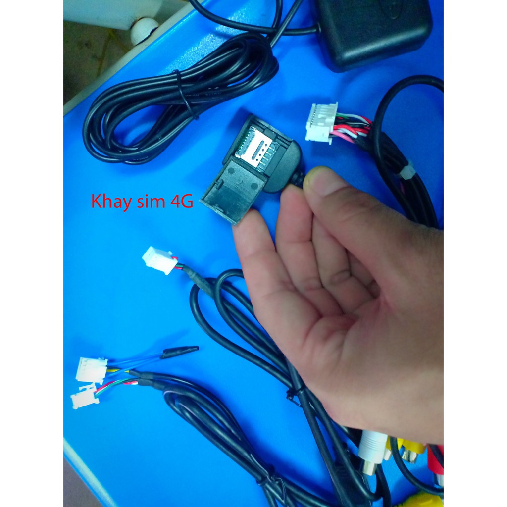 Màn Hình Ô Tô Lắp Sim 4G, Phát WIFI, Có TIẾNG VIỆT, Xem Chỉ Đường GPS, Màn Hình Oto Android Rẻ, Đồ Chơi Xe Hơi Đẳng - Vi | BigBuy360 - bigbuy360.vn