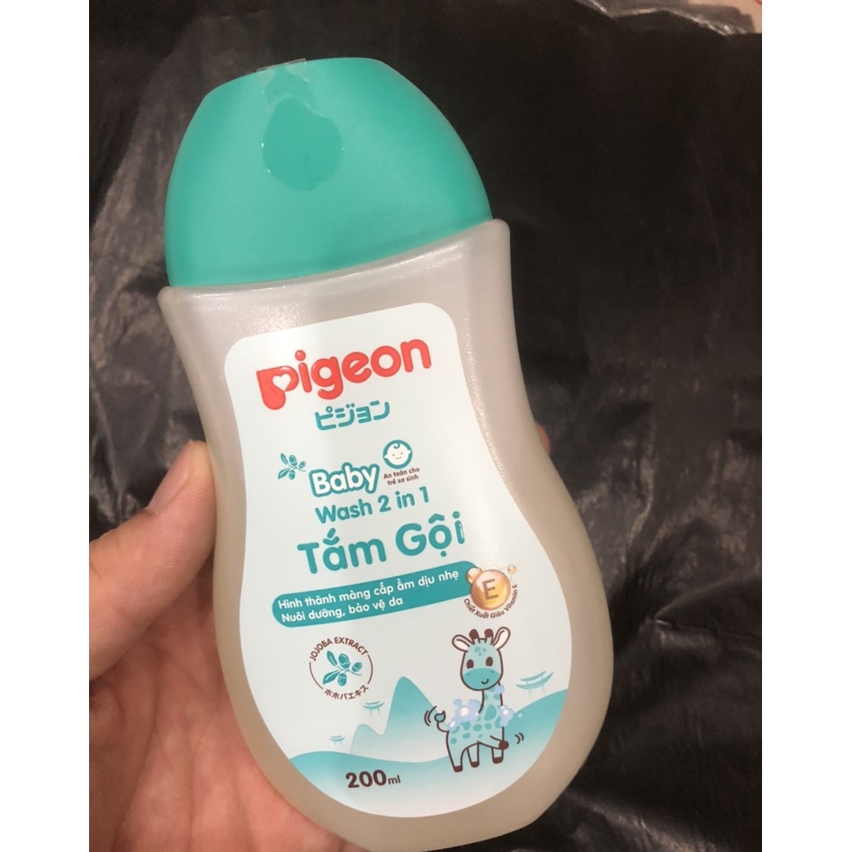 Sữa tắm gội 2 in 1 pigeon 200ml cho bé