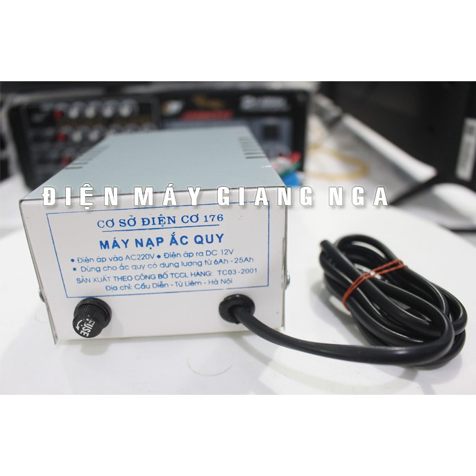 Máy nạp ắc quy 12V điện cơ 176