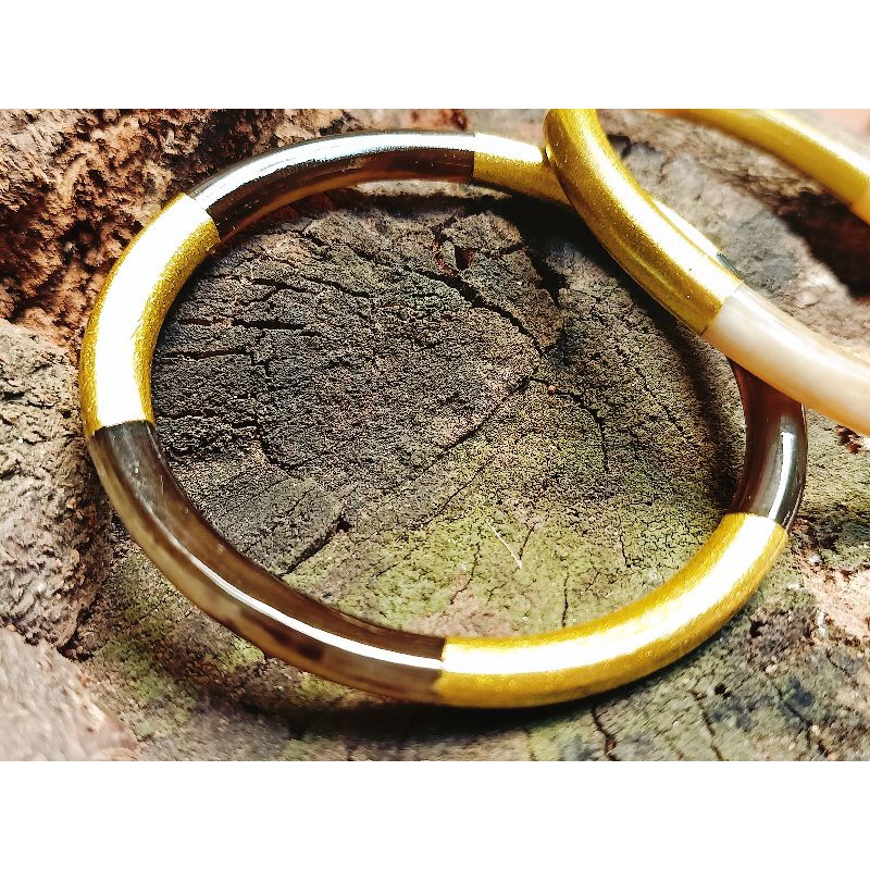 Vòng tay bằng sừng trâu tự nhiên