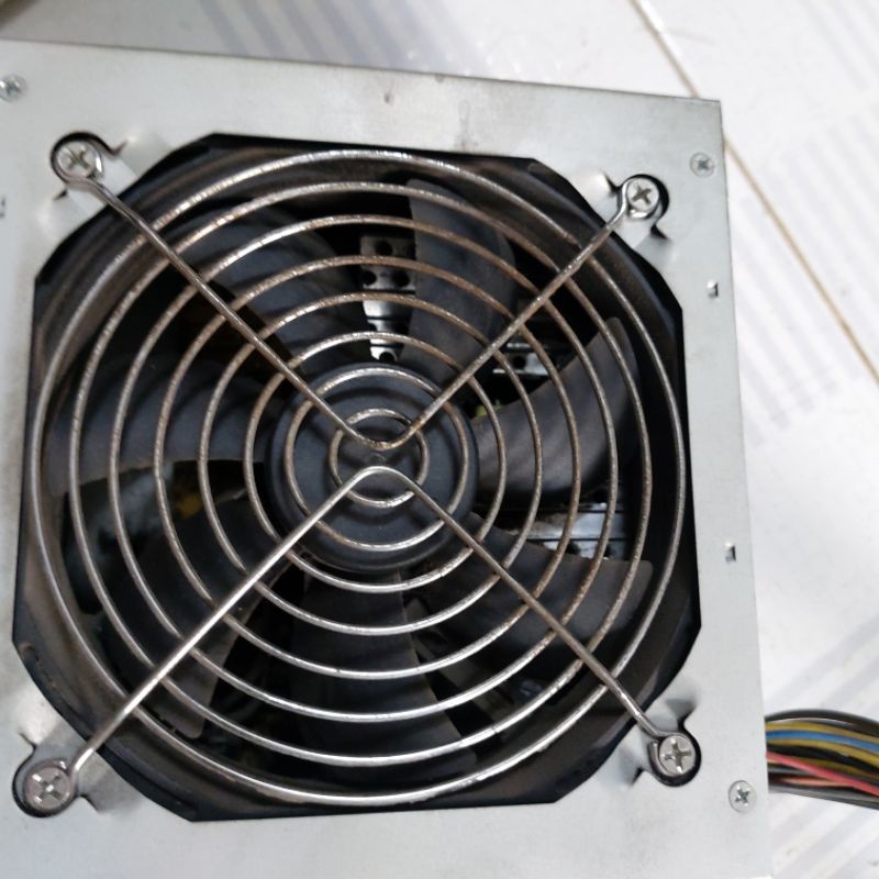 NGUỒN VENUS PRO 550W CHÍNH HÃNG CŨ CÓ BỤI HOẠT ĐỘNG BÌNH THƯỜNG