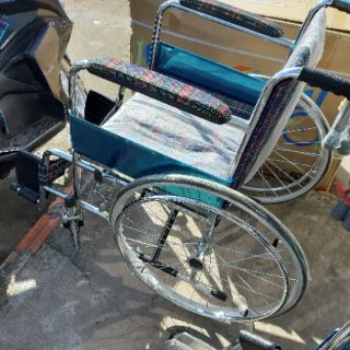 Xe lăn người già nệm vải