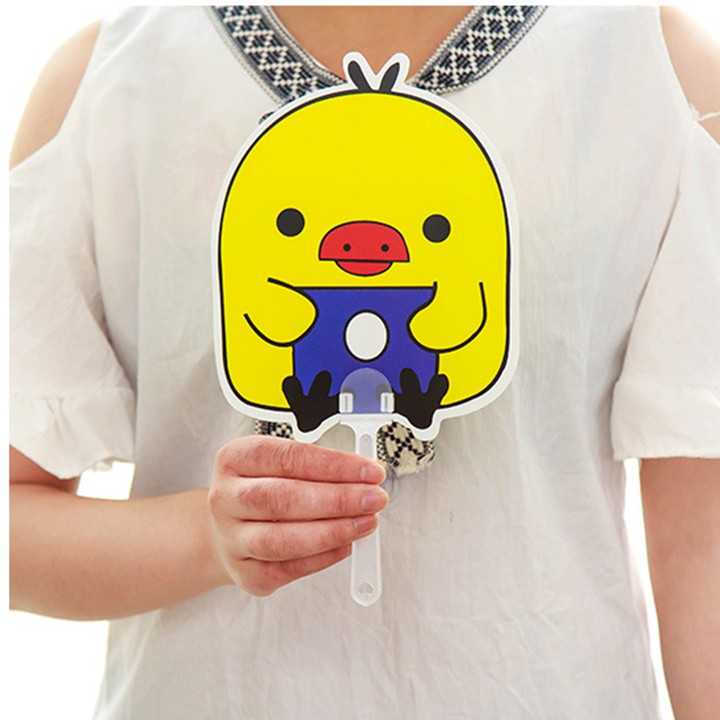 Quạt nhựa cầm tay dễ thương Loại to – Quạt nhựa tròn cầm tay hình thú hoa quả