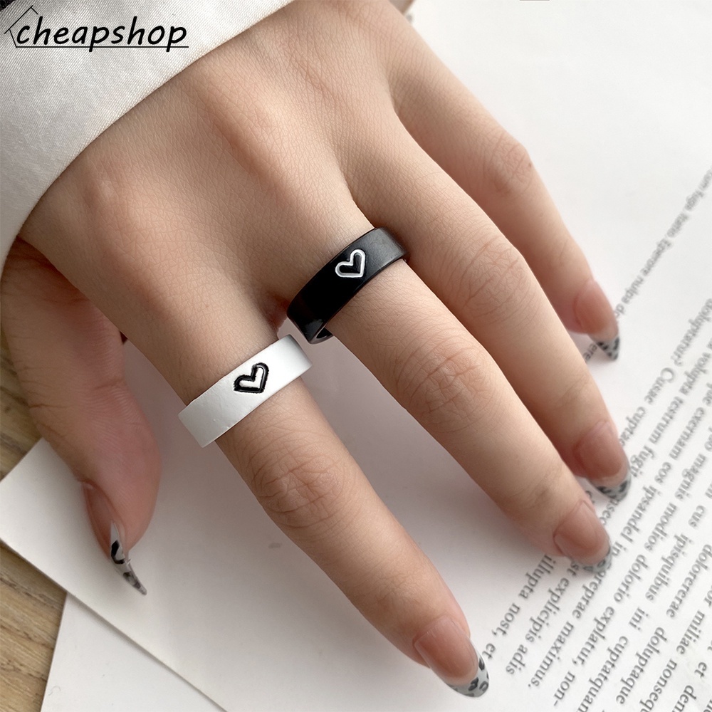 IF YOU Set 2 nhẫn cặp màu trắng/đen thời trang Hàn Quốc
