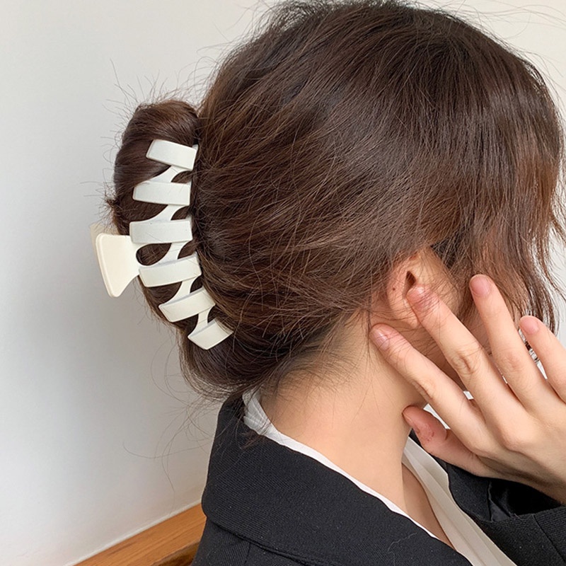 Kẹp tóc càng cua acrylic thiết kế phong cách Hàn Quốc đơn giản thời trang
