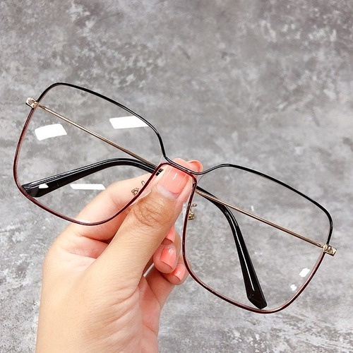 Mắt kính gọng tròn chống bức xạ cho nữ