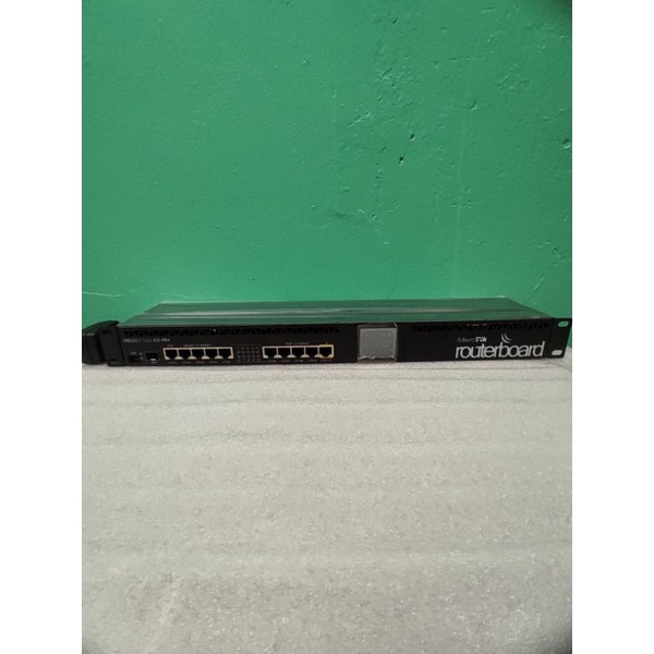 🌱 🌱Router Mikrotik 2011 UiAS-RM | Thiết bị cân bằng tải, Hỗ trợ 150 Kết Nối đồng thời