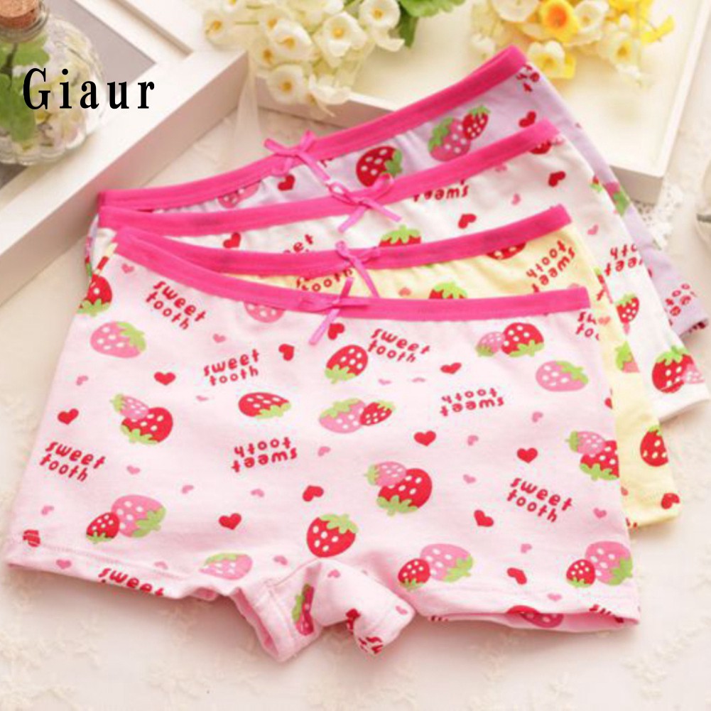 Quần lót co dãn thoải mái , họa tiết dâu tây dễ thương cho nữ