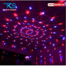 Đèn led xoay 7 màu nhiều hiệu ứng tia chớp nhấp nháy, đổi màu, an toàn khi sử dụng có đui đi kèm