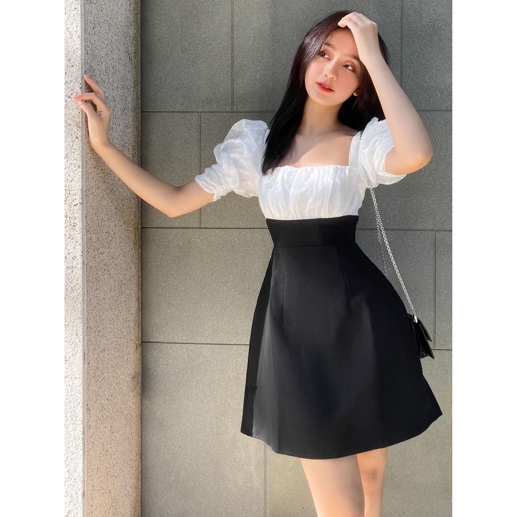 RECHIC Đầm Teagan màu đen cổ vuông dáng ngắn phối oganza xinh xắn trẻ trung | BigBuy360 - bigbuy360.vn