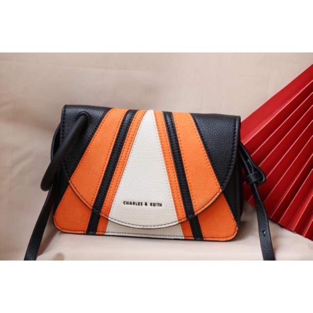 Cluth charles&keith xuất dư