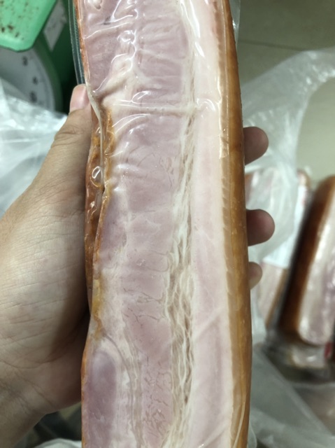 Thịt ba chỉ hun khói Nga