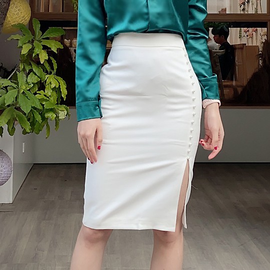 Chân Váy Bút Chì Trắng 💖𝑭𝒓𝒆𝒆𝒔𝒉𝒊𝒑💖 Chân Váy Trắng xẻ trước dài che gối | BigBuy360 - bigbuy360.vn