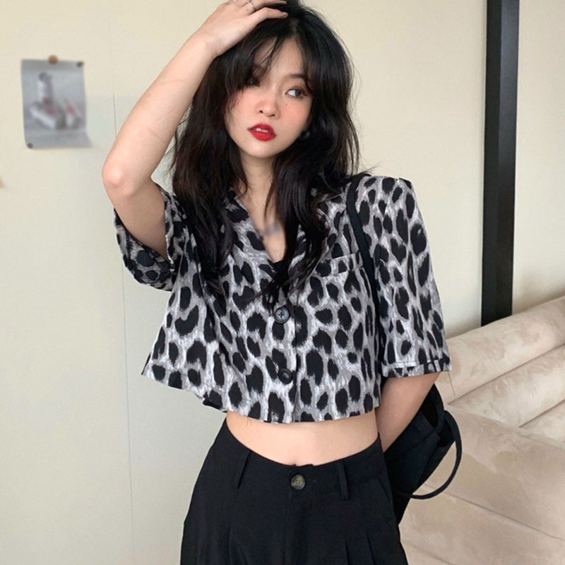 Áo croptop tay lửng họa tiết da báo thời trang cá tính