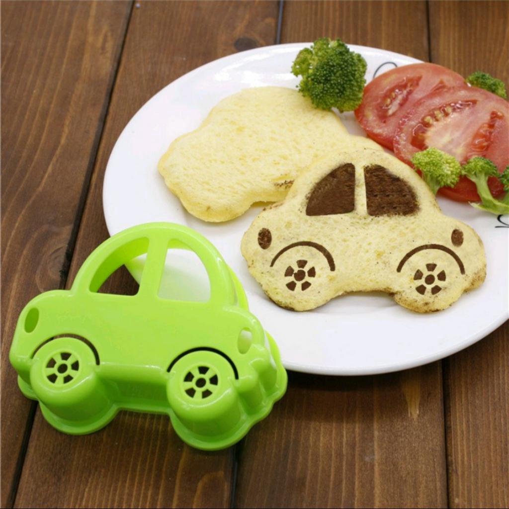 Khuôn bento ép cắt bánh mì sandwich nhiều hình gấu, mèo, xe, trái tim