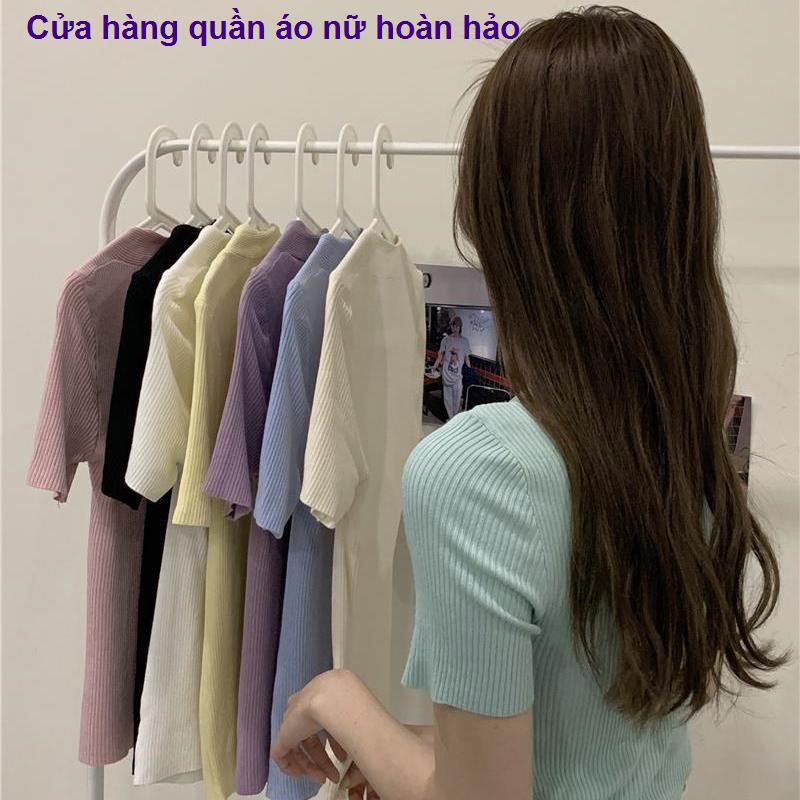 bộ đồ nữNew mùa hè 2021 phong cách phương Tây tất ngắn tay kết hợp áo len mỏng kiểu cổ điển nhẹ nhàng của phụ nữ