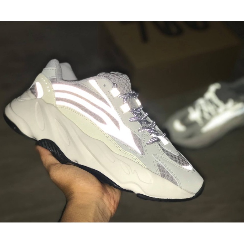 [SALE SỐC] [FULL BOX+ BILL]Giày 700 phun phản quang soi boost lót 3 màu