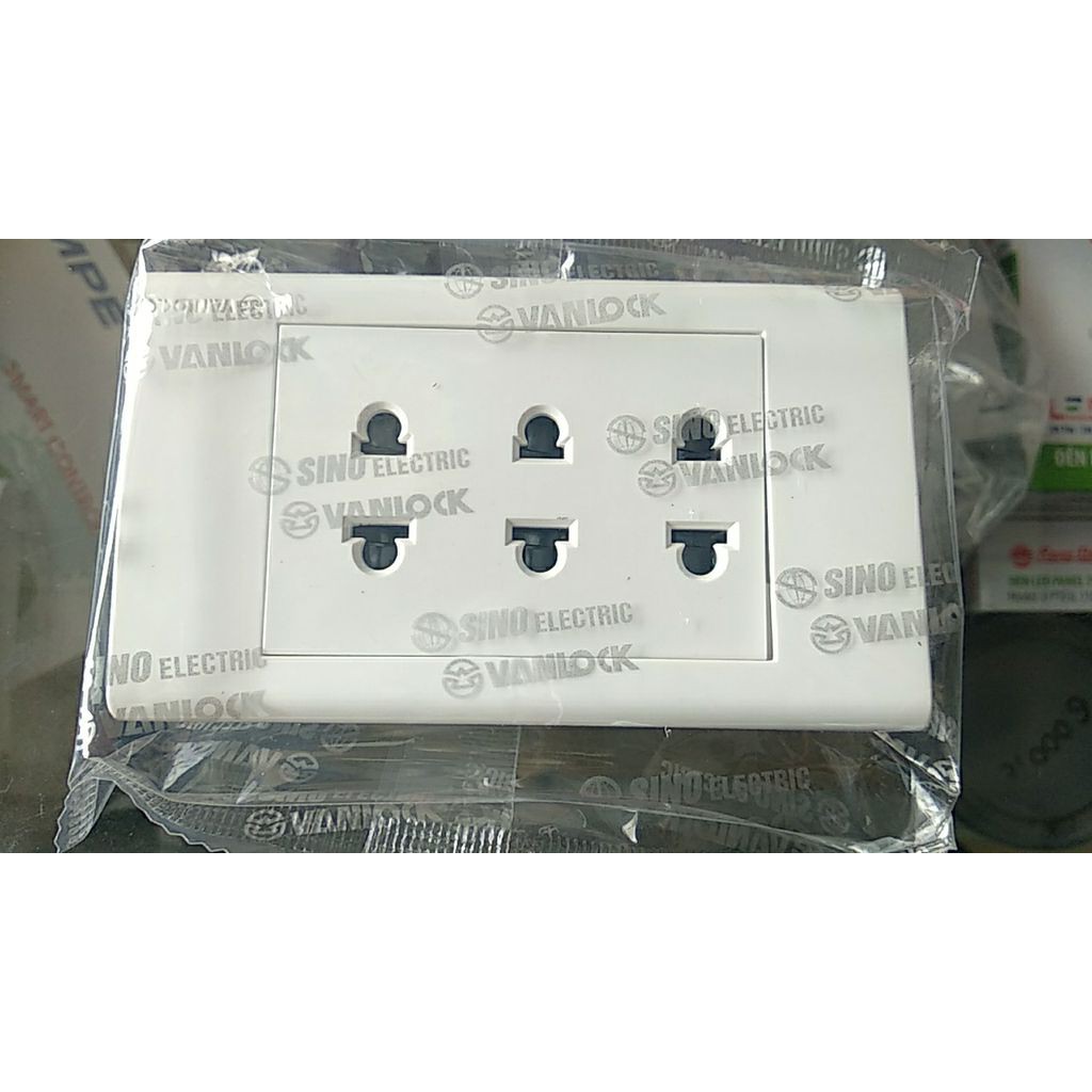 [SINO] Ổ Cắm 3 lỗ 16A Dòng S18