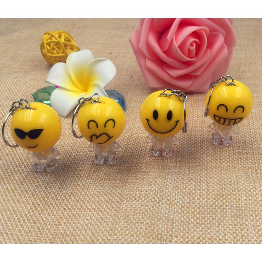 Móc khóa mặt cười Emoji có đèn phát sáng - Móc Chìa Khóa Emoji Độc Đáo Duashop