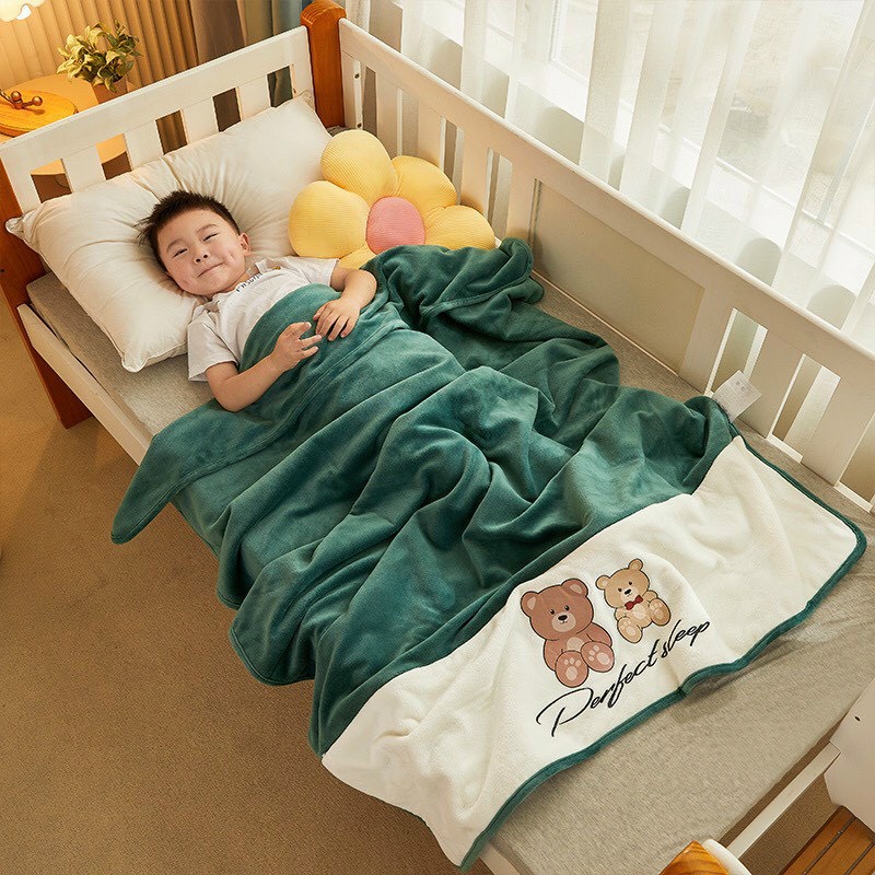 Chăn tuyết siêu mịn Gấu Tendy chính hãng dành cho bé, chất mềm mịn không xổ lông kích thước 110x150xm hàng nhập