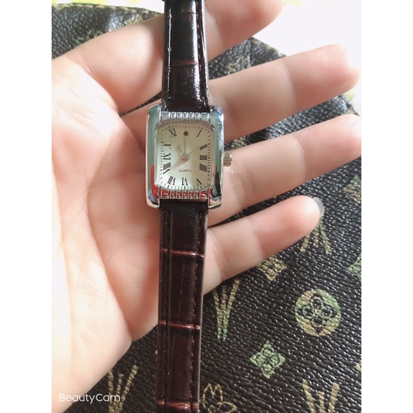 đồng hồ nữ hiệu quartz