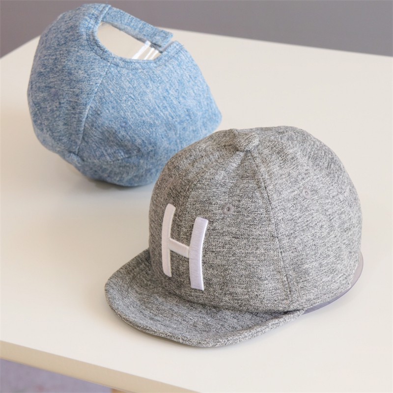 Mũ Lưỡi Trai Thêu Chữ Thiết Kế Xinh Xắn Thời Trang Cho Bé