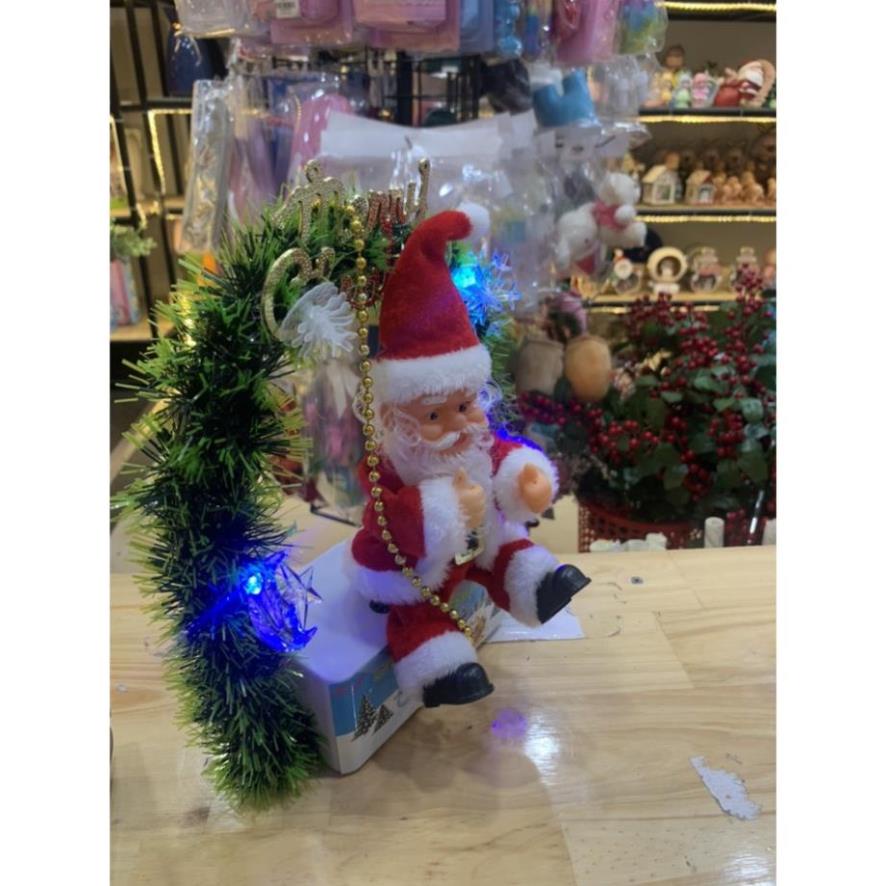 Đồ chơi ông già noel ngồi vòng nguyệt quế- Quà tặng giáng sinh cho bé yêu