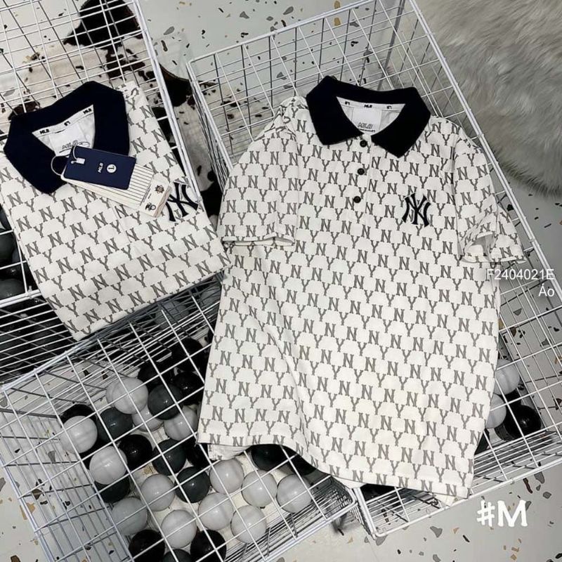 Áo thun polo họa tiết chữ phối cổ bẻ đen tay ngắn 2404