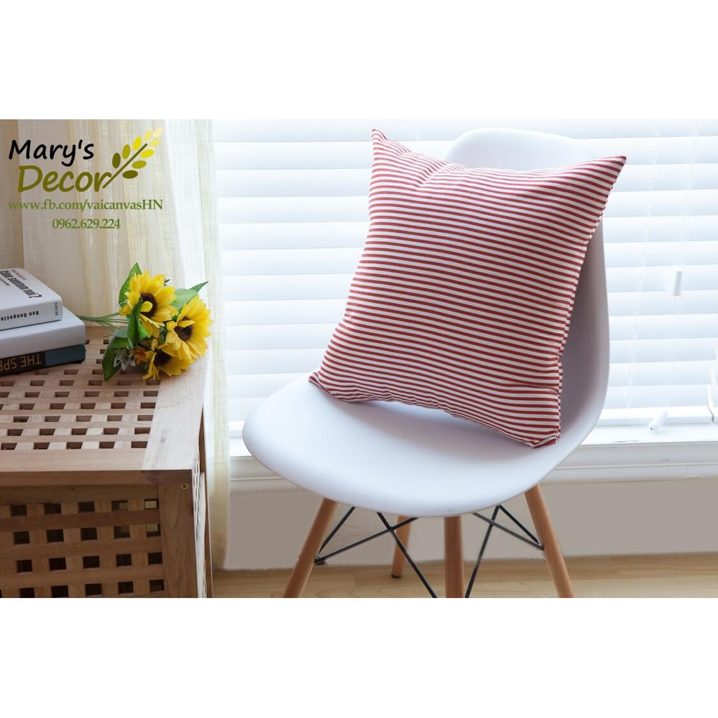 Gối tựa sofa Mary Décor - họa tiết Sọc đỏ nhỏ G-I10