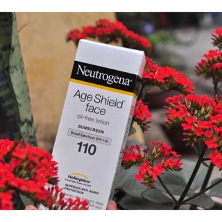 Kem chống nắng Neutrogena Age Shield Face SPF 110