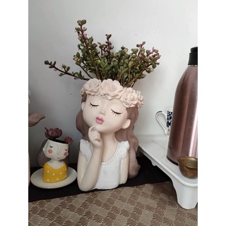 BÌNH CẮM HOA CÔ GÁI