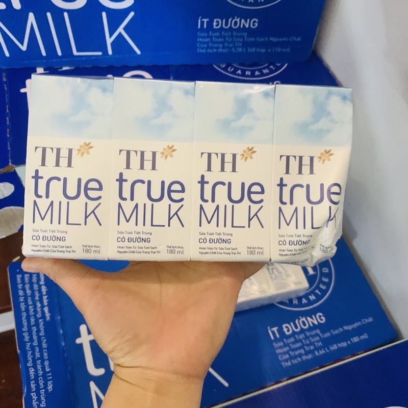 Vỉ 4 Hộp Sữa TH True Milk Hộp 110ml-180ml Có Đường/Ít đường