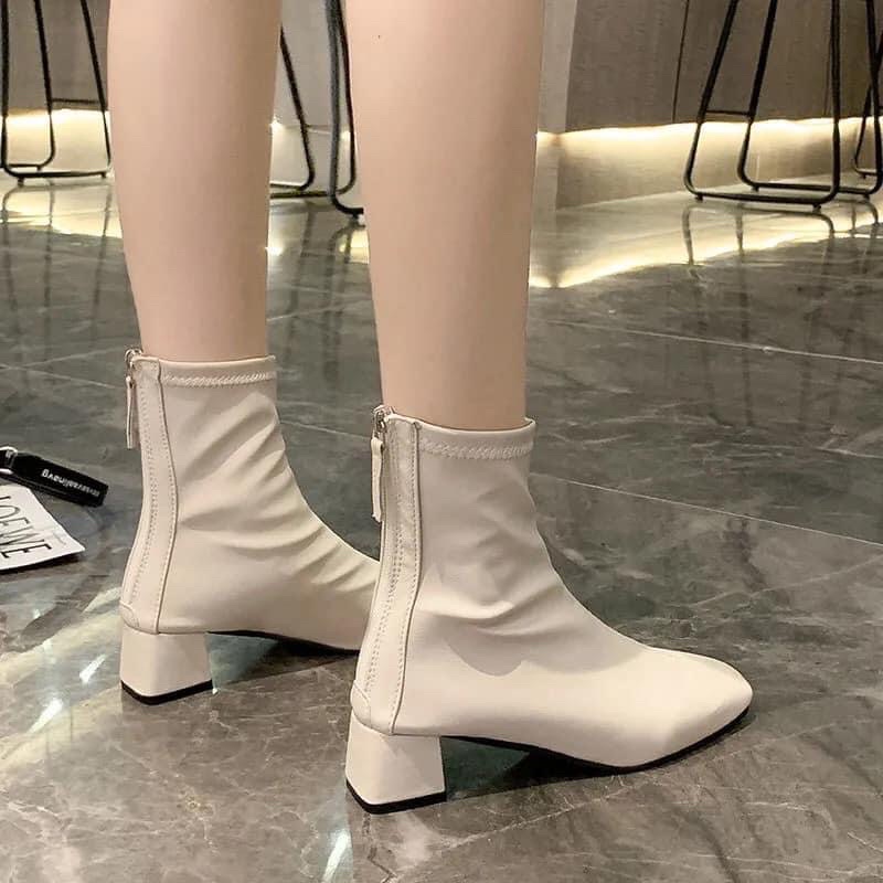 Bốt Nữ Khóa Sau Chỉ Giữa Tôn Dáng Chanh Xả