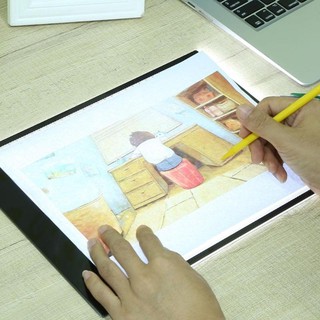 Bảng vẽ có đèn LED khổ A4 kèm cáp USB