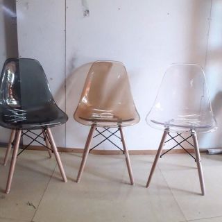 Ghế trong suốt nhập khẩu