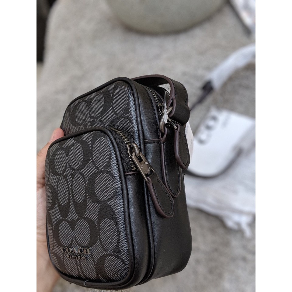 Túi đeo chéo Coach nam