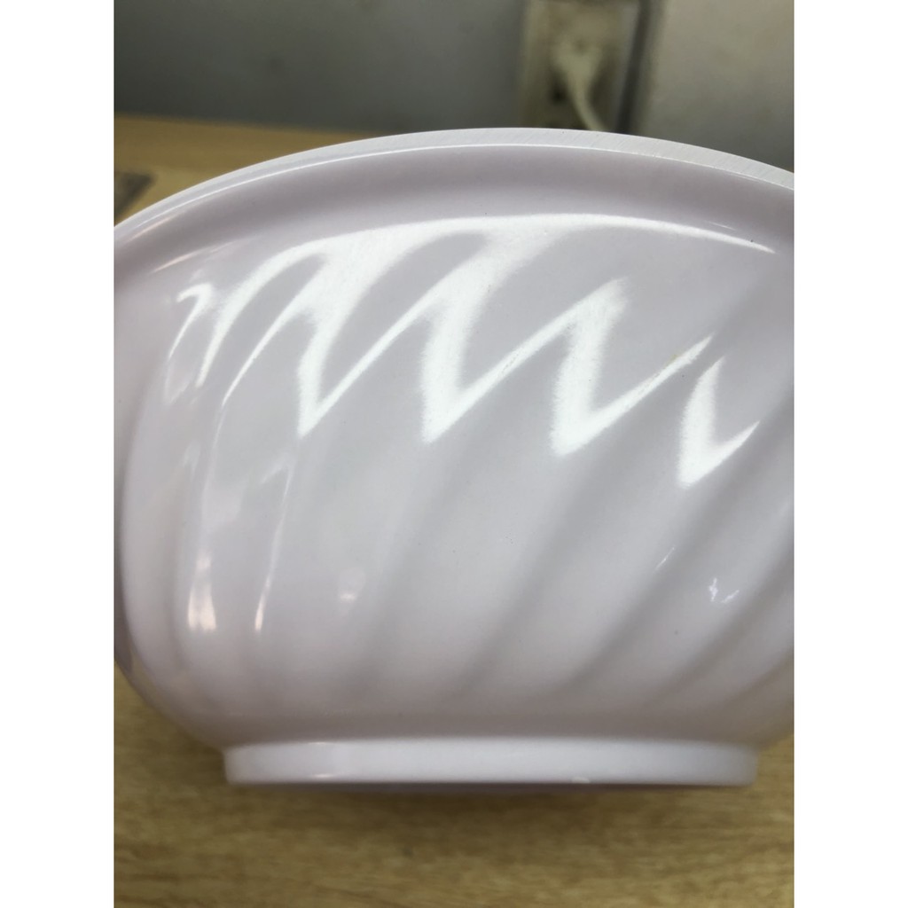 tô melamine tròn 17 cm xoăn hoa văn bông nền màu trắng ( 1 cái )