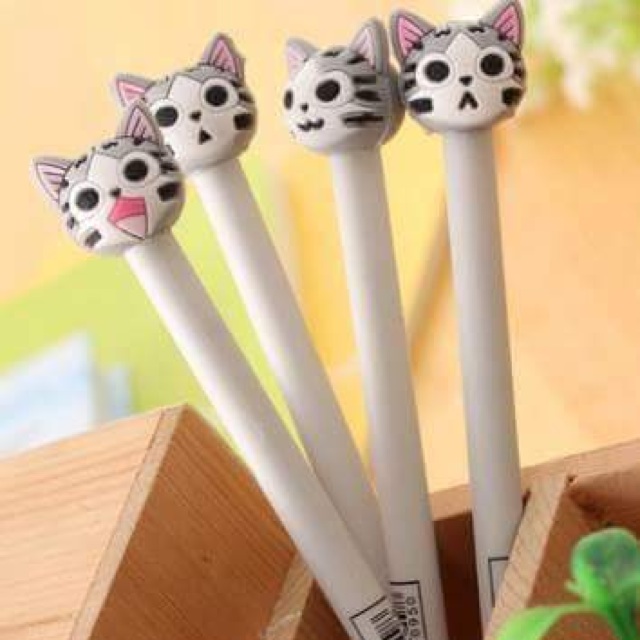 Combo 150  bút.( được chọn mẫu)