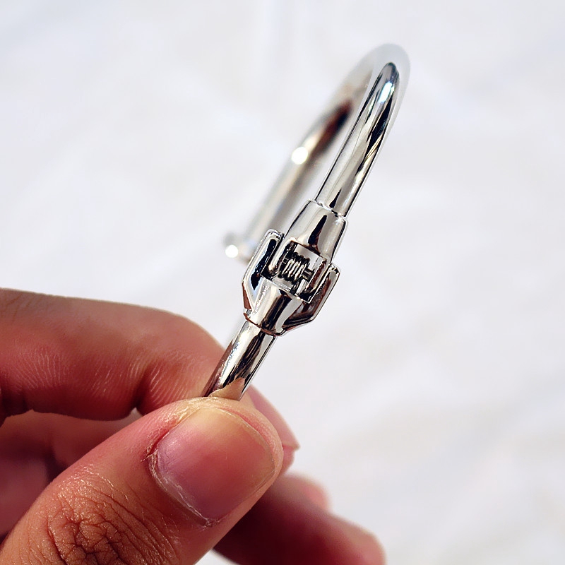 Vòng đeo tay thiết kế sáng tạo và sành điệu