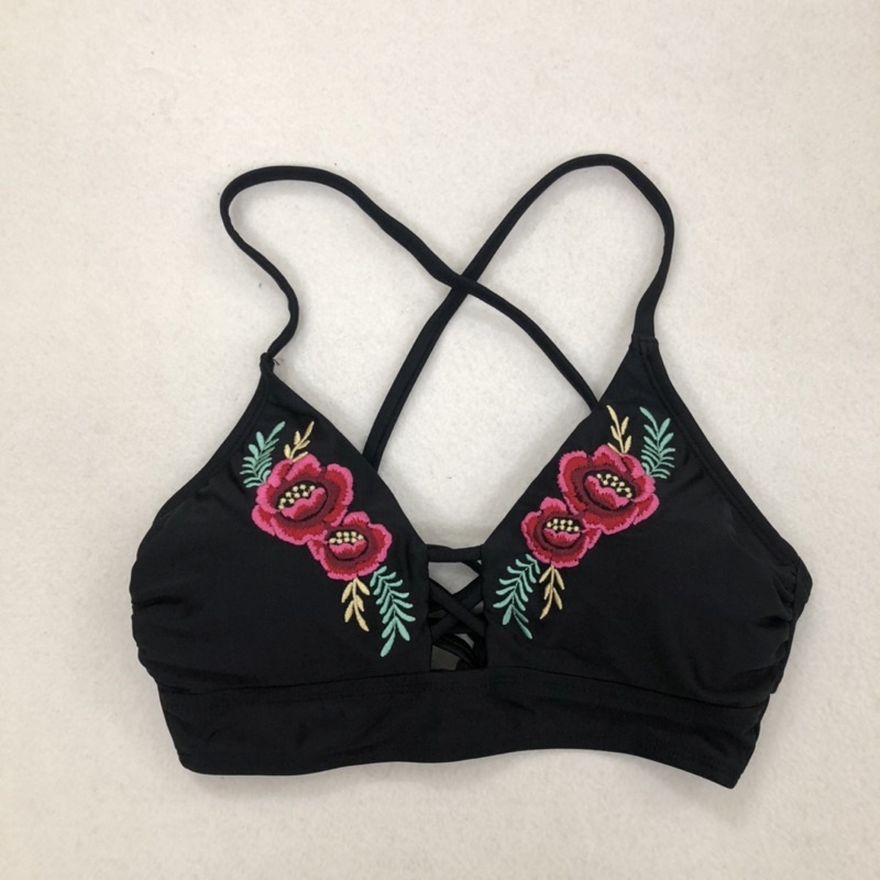 Bikini Hai Mảnh Thêu Hoa Có Sẵn Mút Ngực
