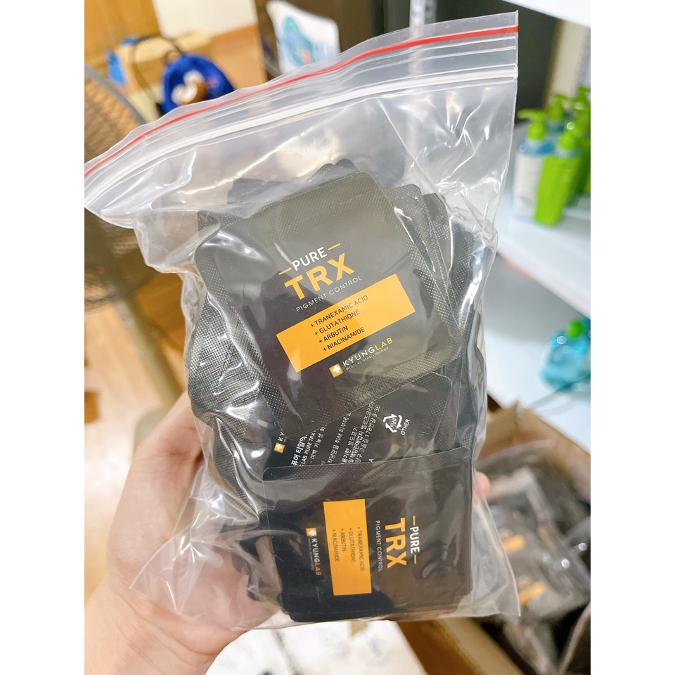 Gói dùng thử Tinh chất mờ nắm trắng da Pure TRX Pigment Control Kyung Lab Hàn Quốc 1.2 ml
