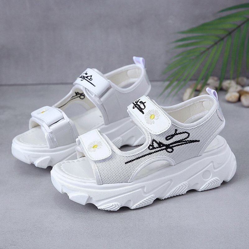 ( 2 MÀU ) Sandal Nữ 2 Quai Dán Cao Cấp Hoa Cúc Cực Xinh Xắn