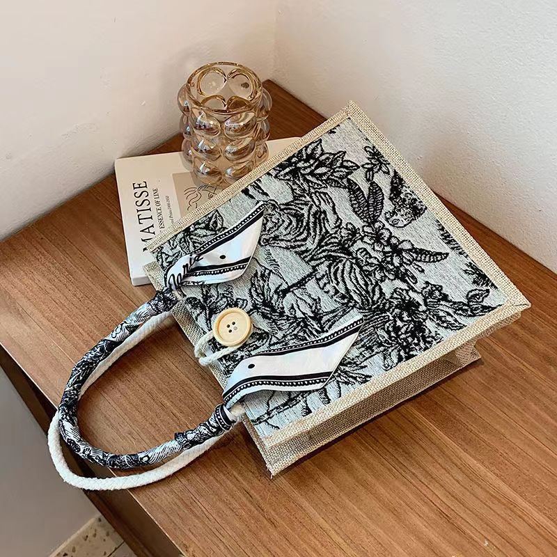 Túi xách thiết kế mới đơn giản thời trang dành cho mùa hè năm 2021