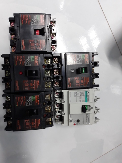 Aptomat  Nhật 30A 3Pha hàng Nhật bãi