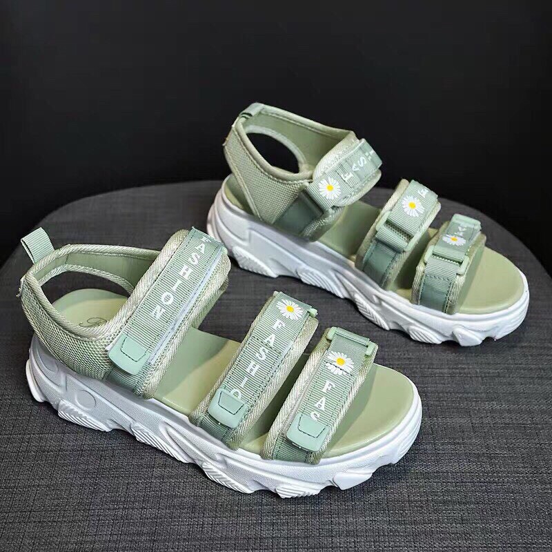 Giày sandal học sinh 3 quai Hoa cúc kiểu dáng hàn quốc trẻ trung bền đẹp