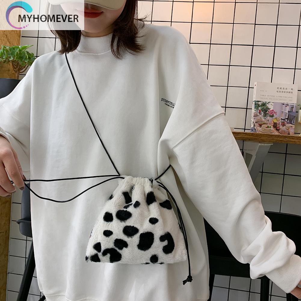 Túi xách messenger nhỏ nhồi bông đeo chéo vai in họa tiết bò sữa có dây rút thời trang cho nữ