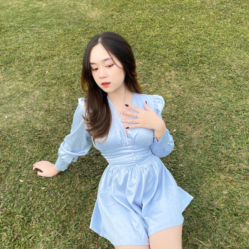 Áo liền quần lụa màu xanh | BigBuy360 - bigbuy360.vn