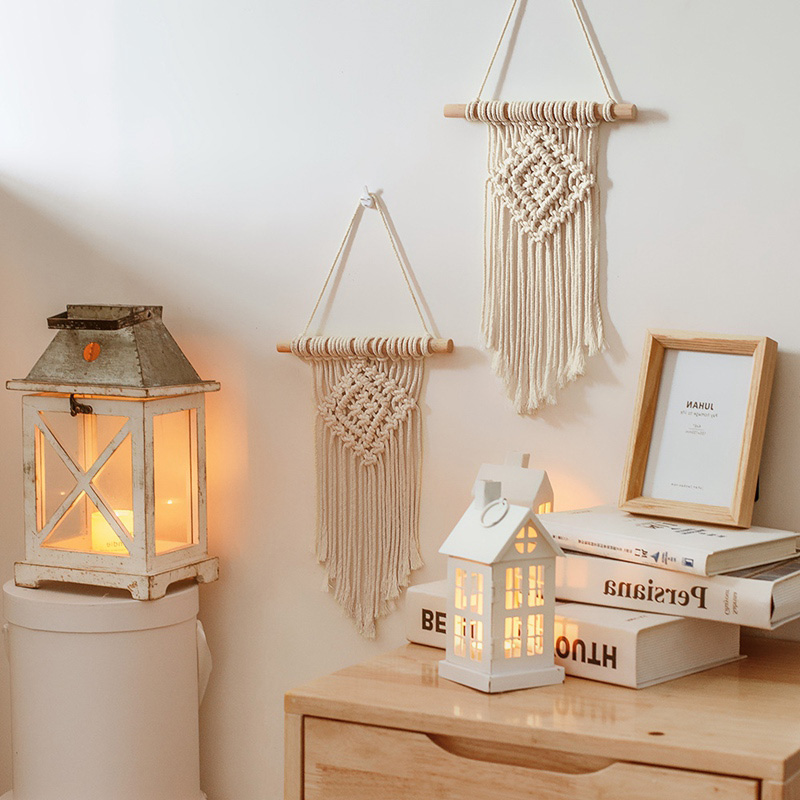Thảm dệt mini phối tua rua treo tường trang trí phong cách bohemian